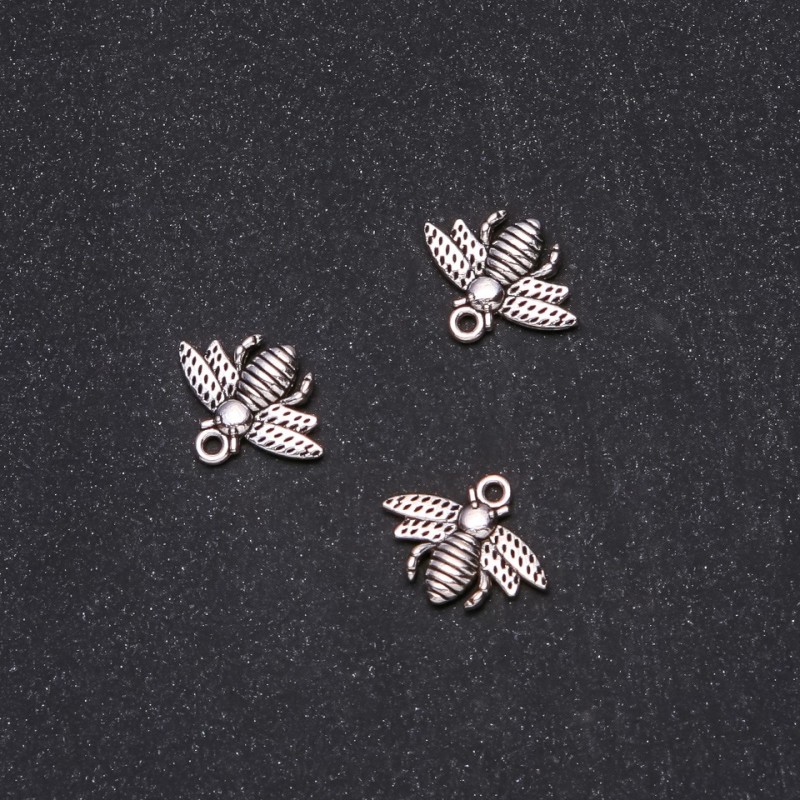 Pendente Borboleta 17×14mm embalagem 20 gramas ± 23 unid.