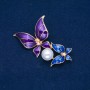  broche com borboletas de metal dourado, esmalte azul e roxo, contas brancas 65x38mm +
