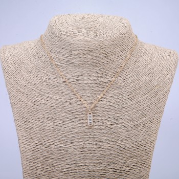 Colar Xuping com Ouro 18K e pingente com strass brancos, espessura 1,5 mm + -, comprimento 40-45 cm +