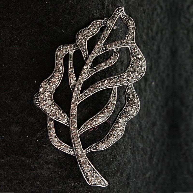 Broche Folha com Strass em prata