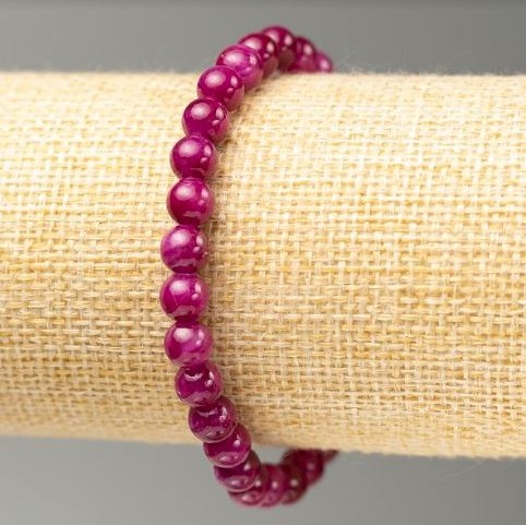 Pulseira elástica Quartzo tonificado vermelha (acrílico) bolas lisas, diâmetro 6,5 mm ±, comprimento 18 cm ±